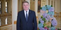 Губернатор Александр Богомаз поздравил брянских женщин с Международным женским днем - Газета Красногорская Жизнь